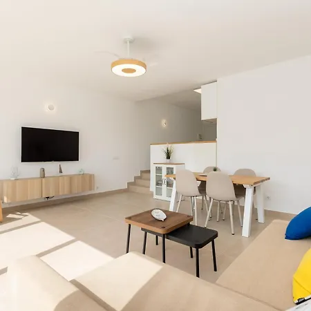 Apartment Moderno Totalmente Reformado Con Vistas Al Mar