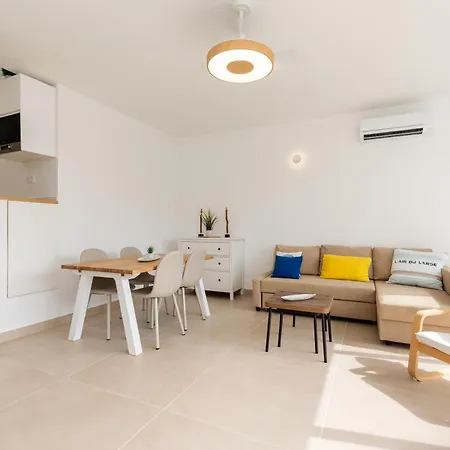 Moderno Totalmente Reformado Con Vistas Al Mar 公寓 埃斯·梅卡达尔
