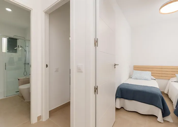 Moderno Totalmente Reformado Con Vistas Al Mar *